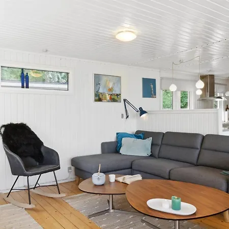 Self - 400m To The Fjord By Interhome