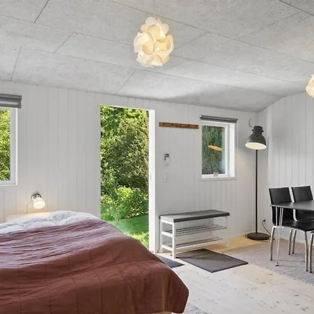 Self - 400m To The Fjord By Interhome *